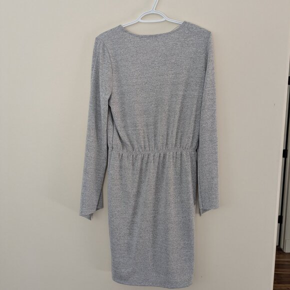 Grey dress with split sleeves - Picture 4 of 4